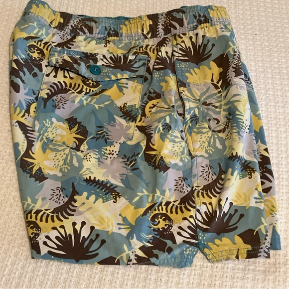 Patagonia Men XL Stretch Wavefarer Volley Shorts 16" Inseam 6 Sea Plants Print - Picture 5 of 14